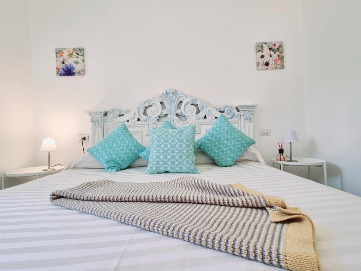 Apartament Stazzo San Teodoro L'Olivastro Piscina Condivisa Zewnętrze zdjęcie